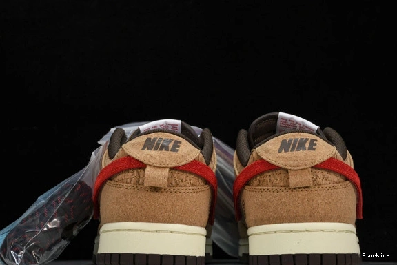 FN0317-121 Nike  Dunk  SP Low Cork  CLOT 0717